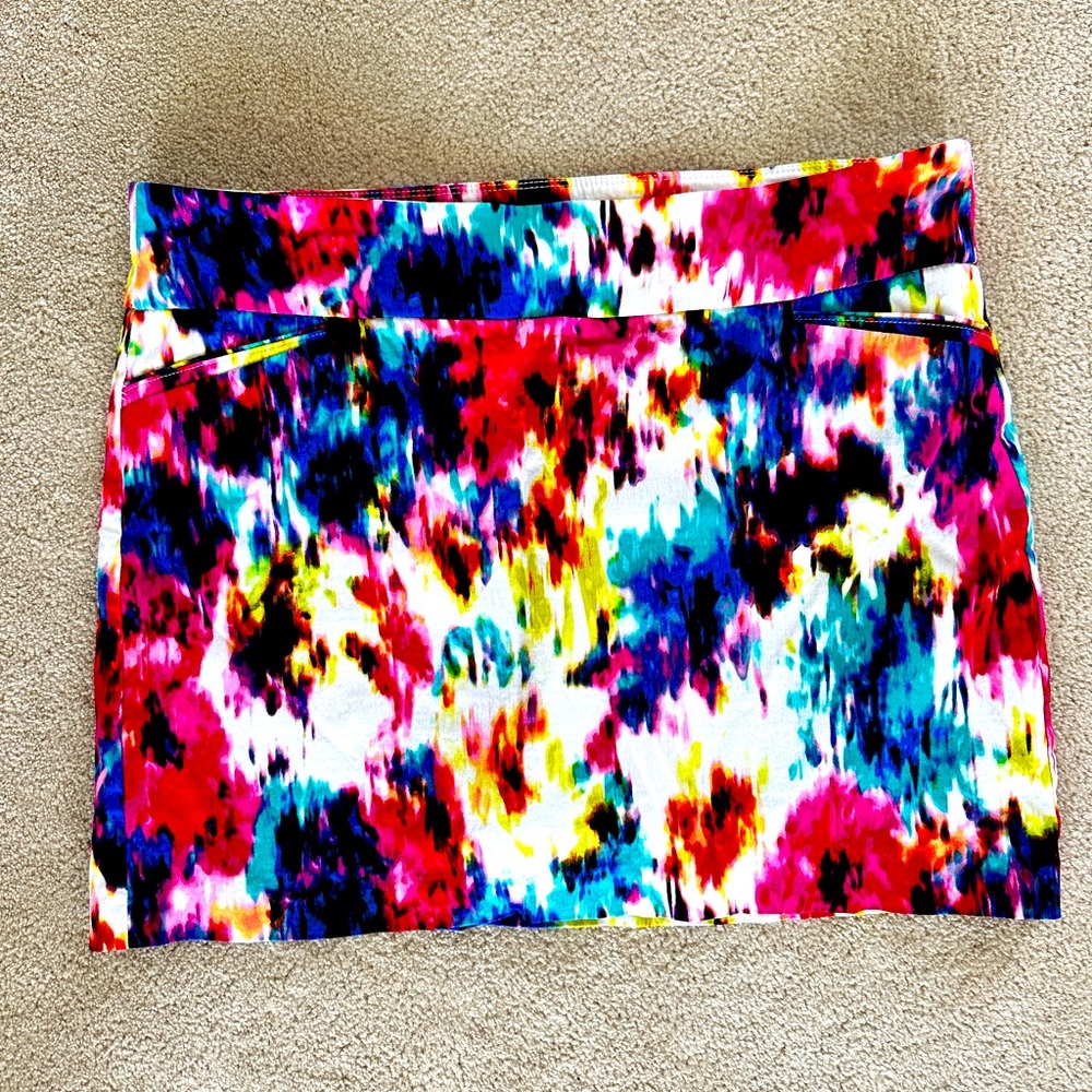 ATTYRE colorful skort